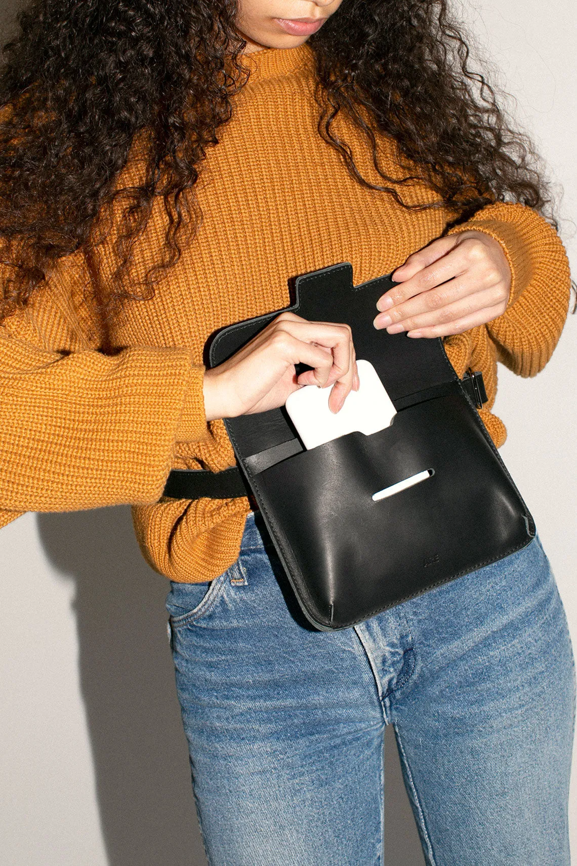 Black Quinn Belt Bag