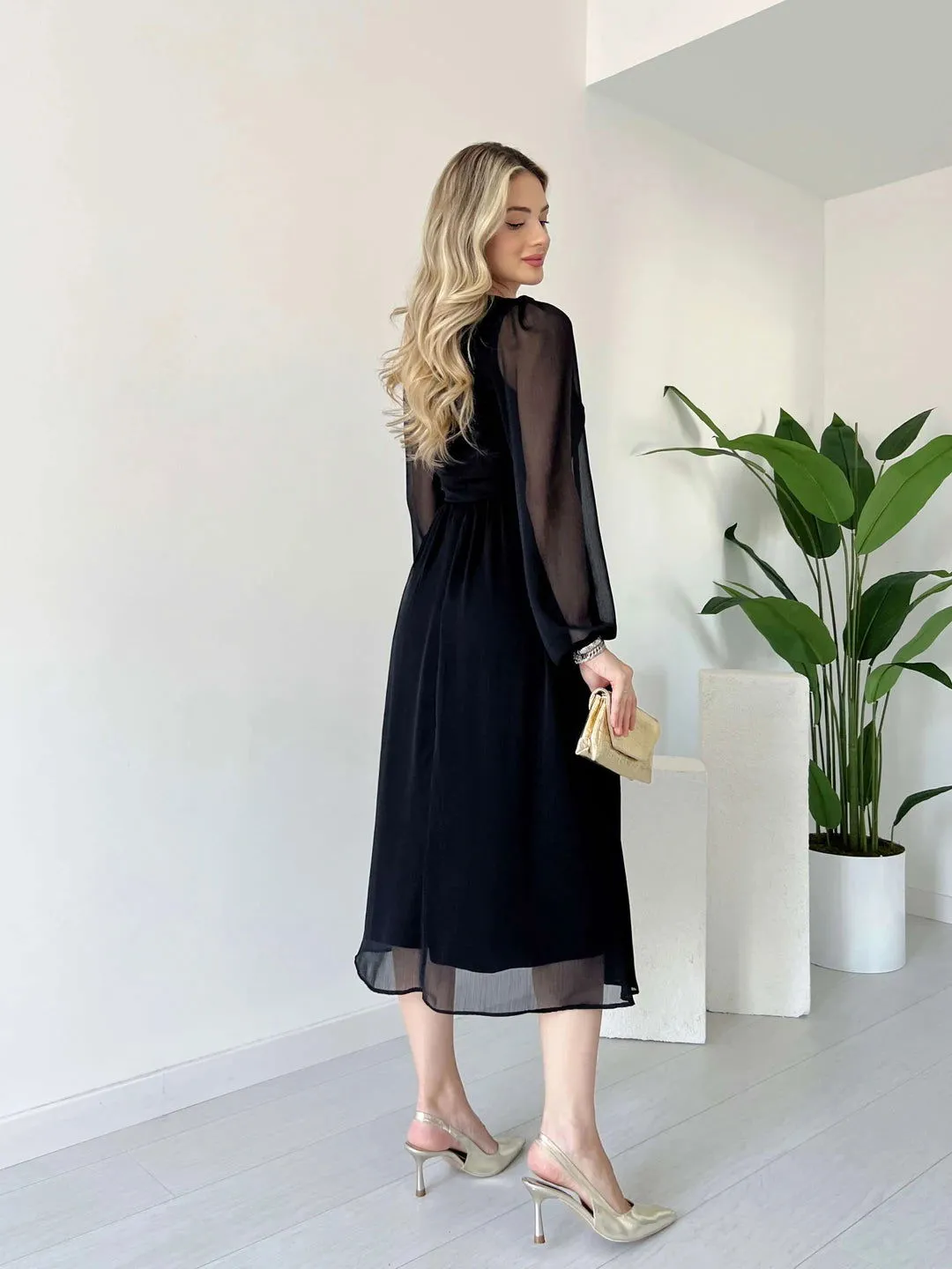 Brendon Dress with Square Neck Corsage