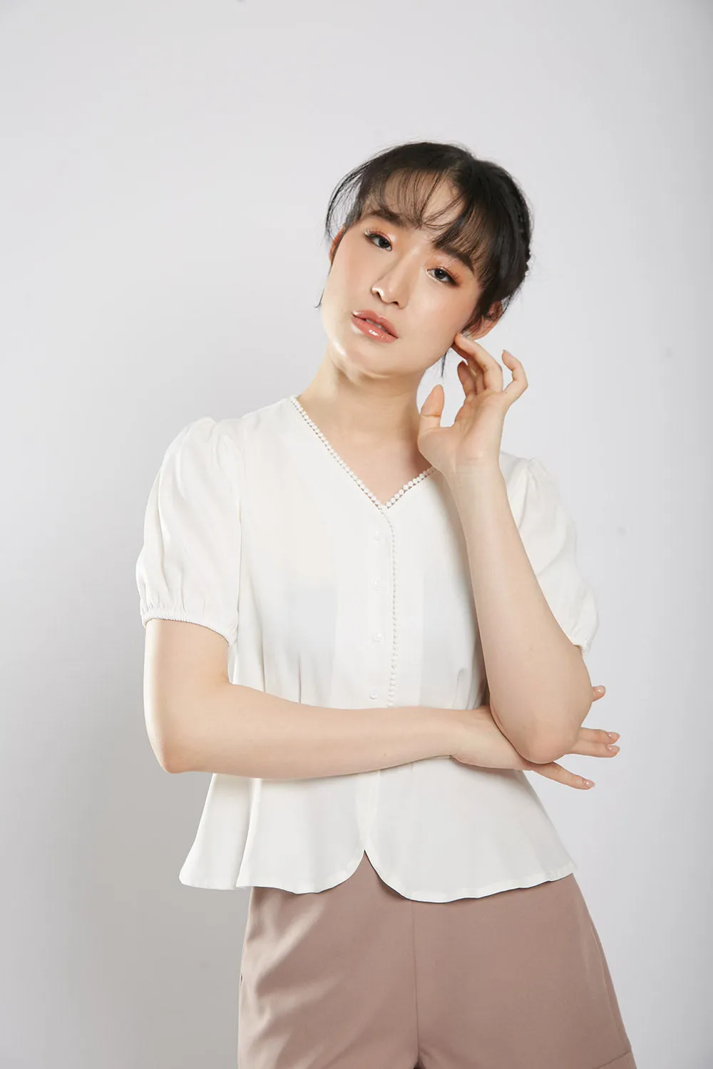 Felizia Blouse in White Crochet