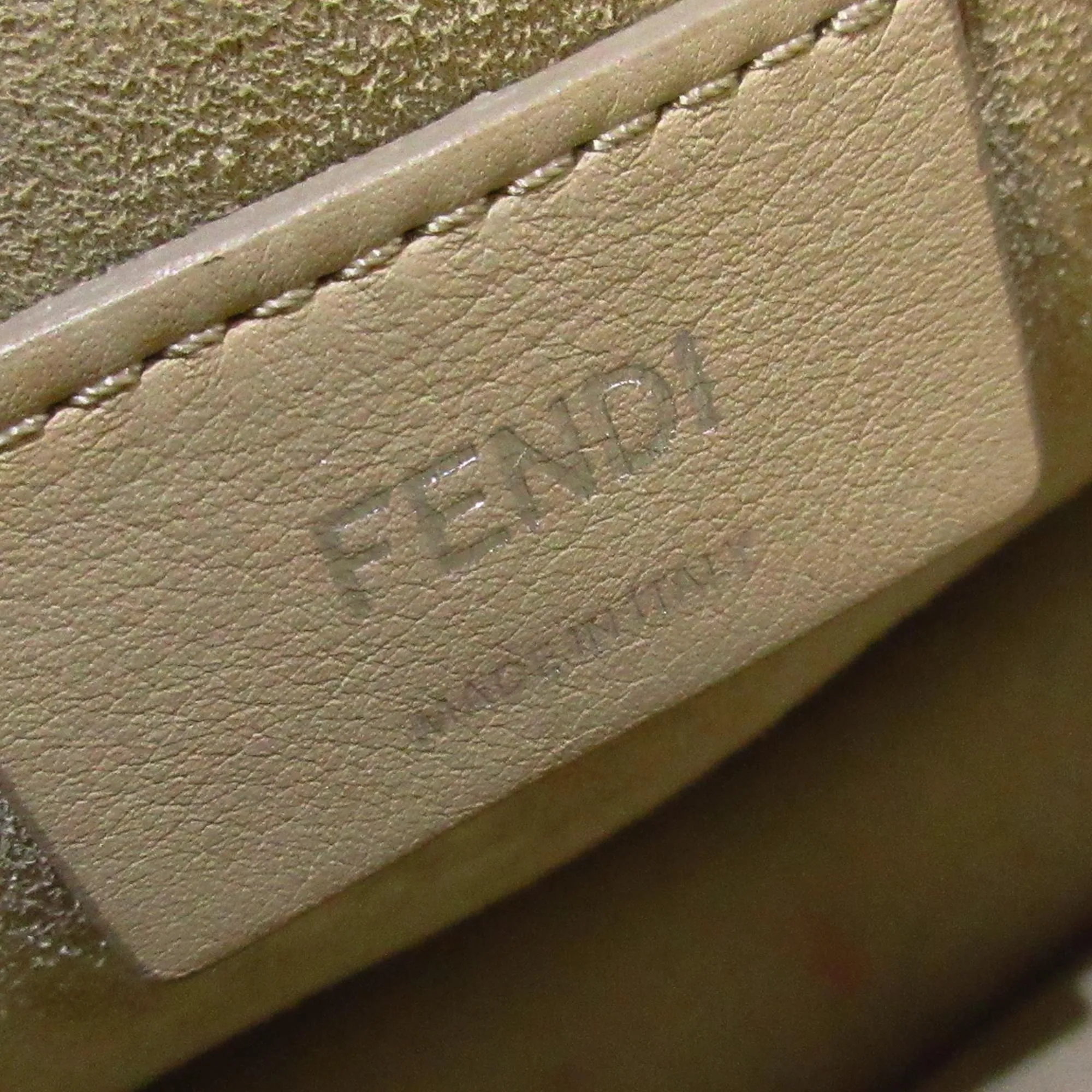 Fendi Scalloped Studded Kan I (SHG-WbsE95)