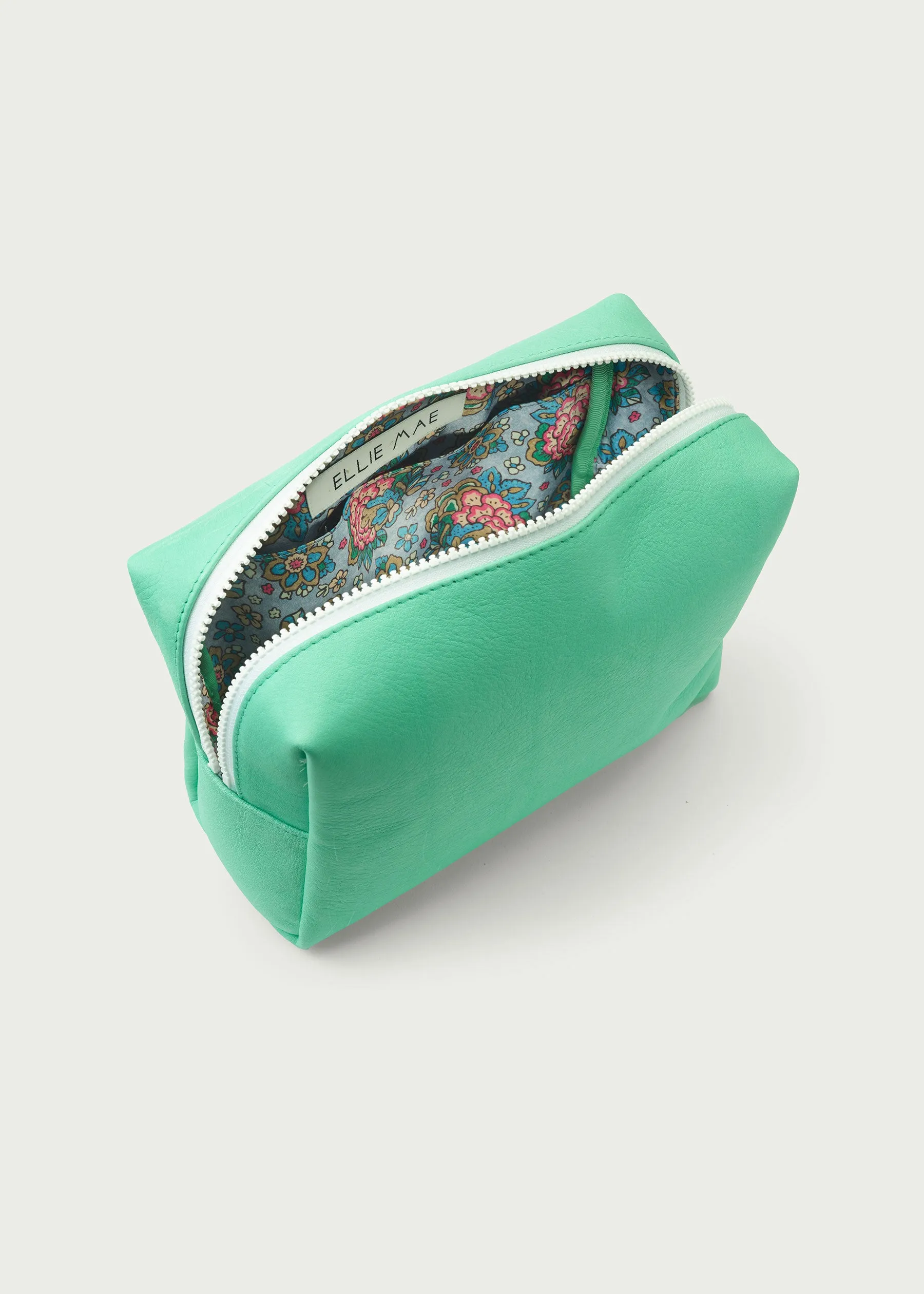 Jordyn Cosmetic Bag (Large)