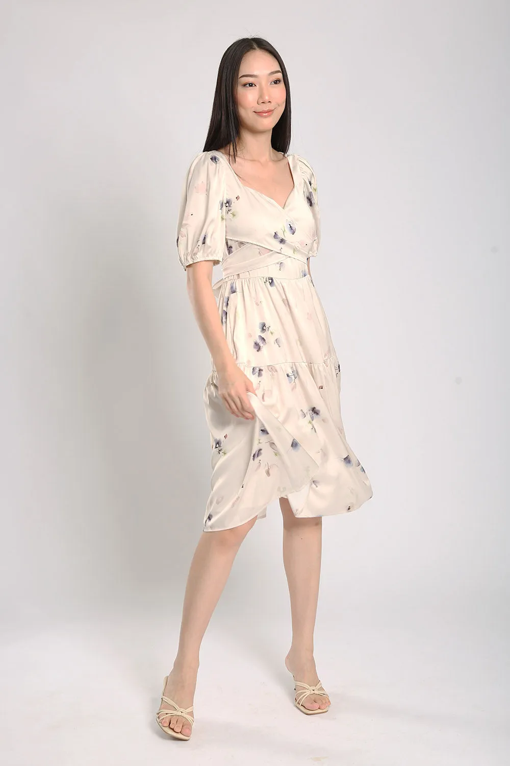 Katrine Floral Printed Dress in Apricot
