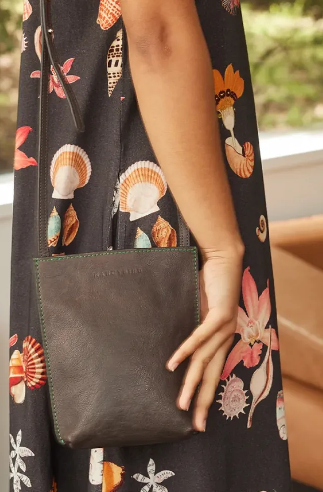 Louanne pouch