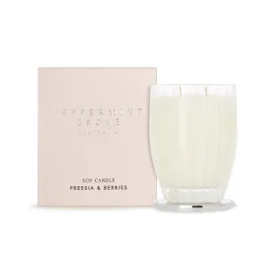 Peppermint Grove Candle 370g - Freesia & Berries