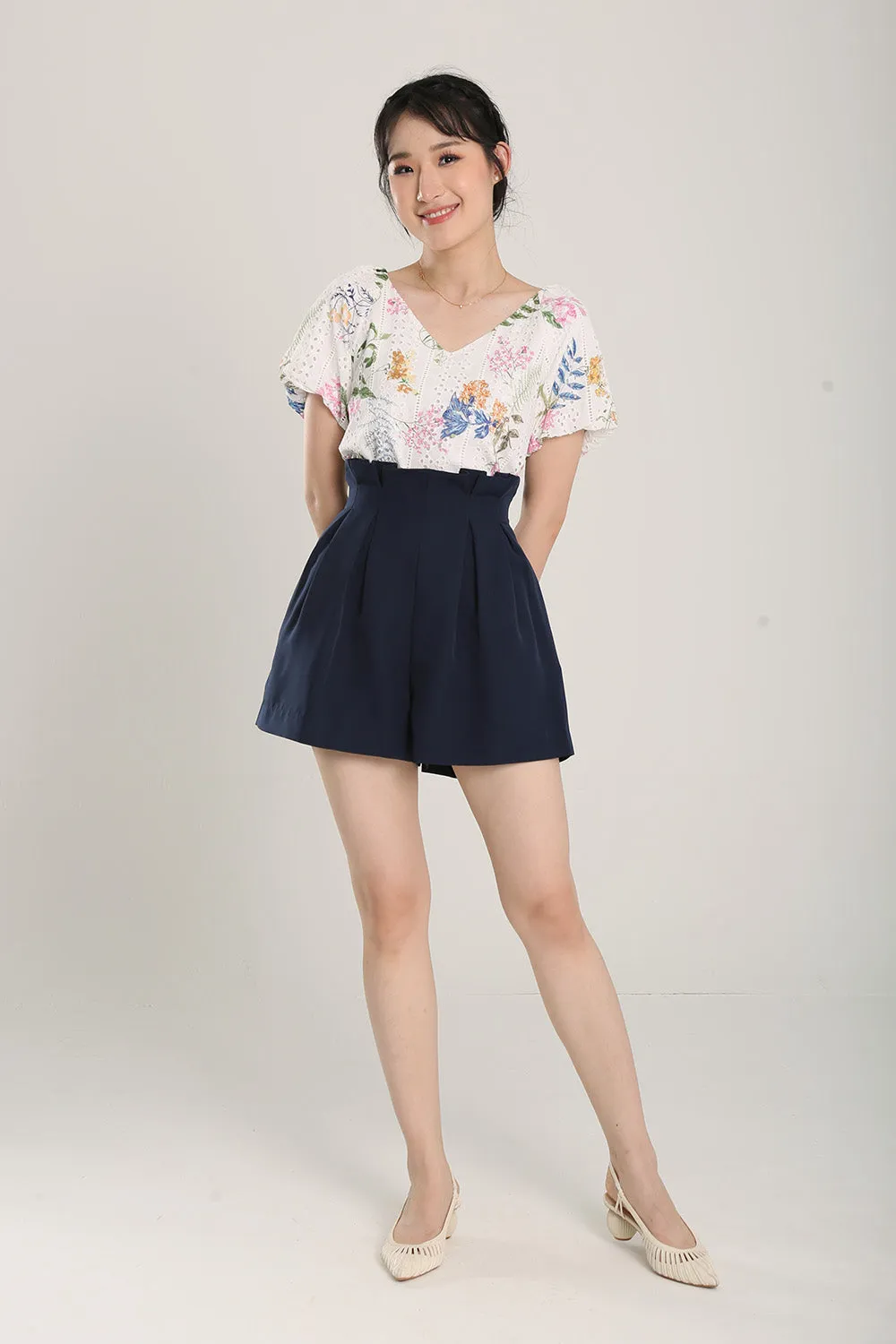 Rayla Blouse in Floral Eyelet