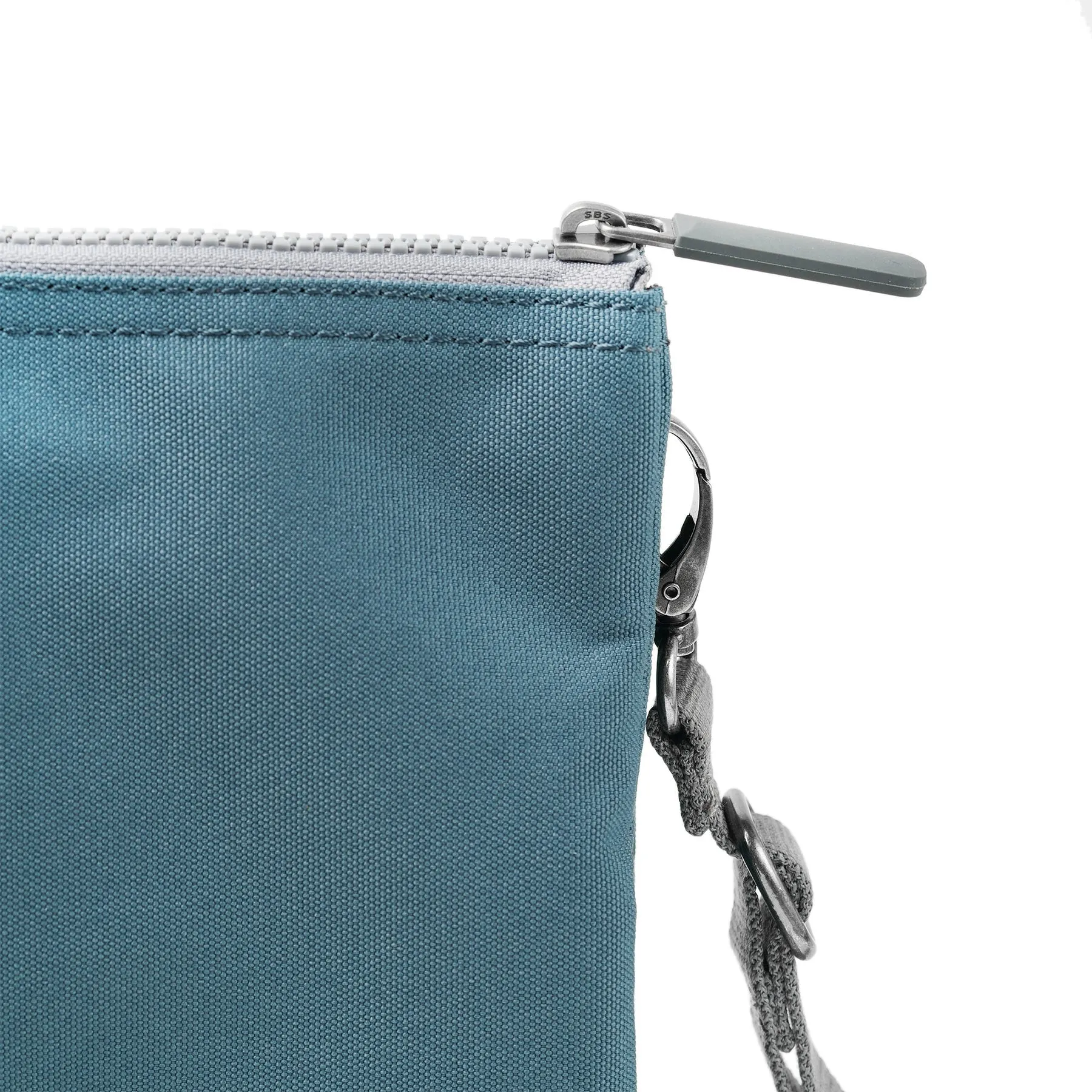 Roka Carnaby Crossbody XL Airforce Recycled Canvas
