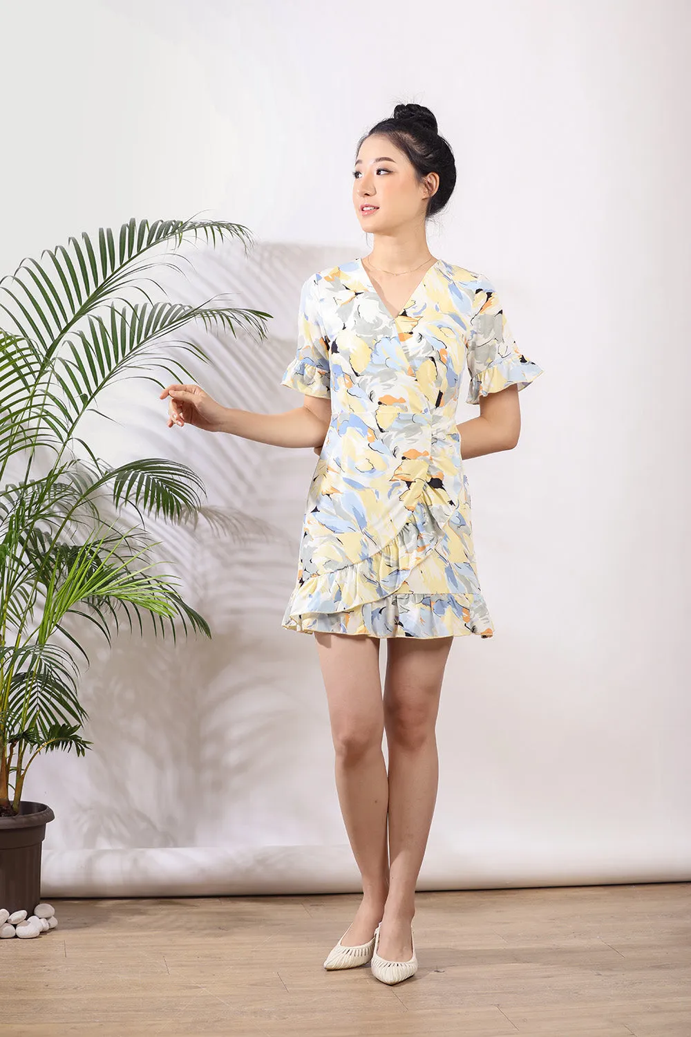 Sherinda Midi Dress in Yellow Floral Prints
