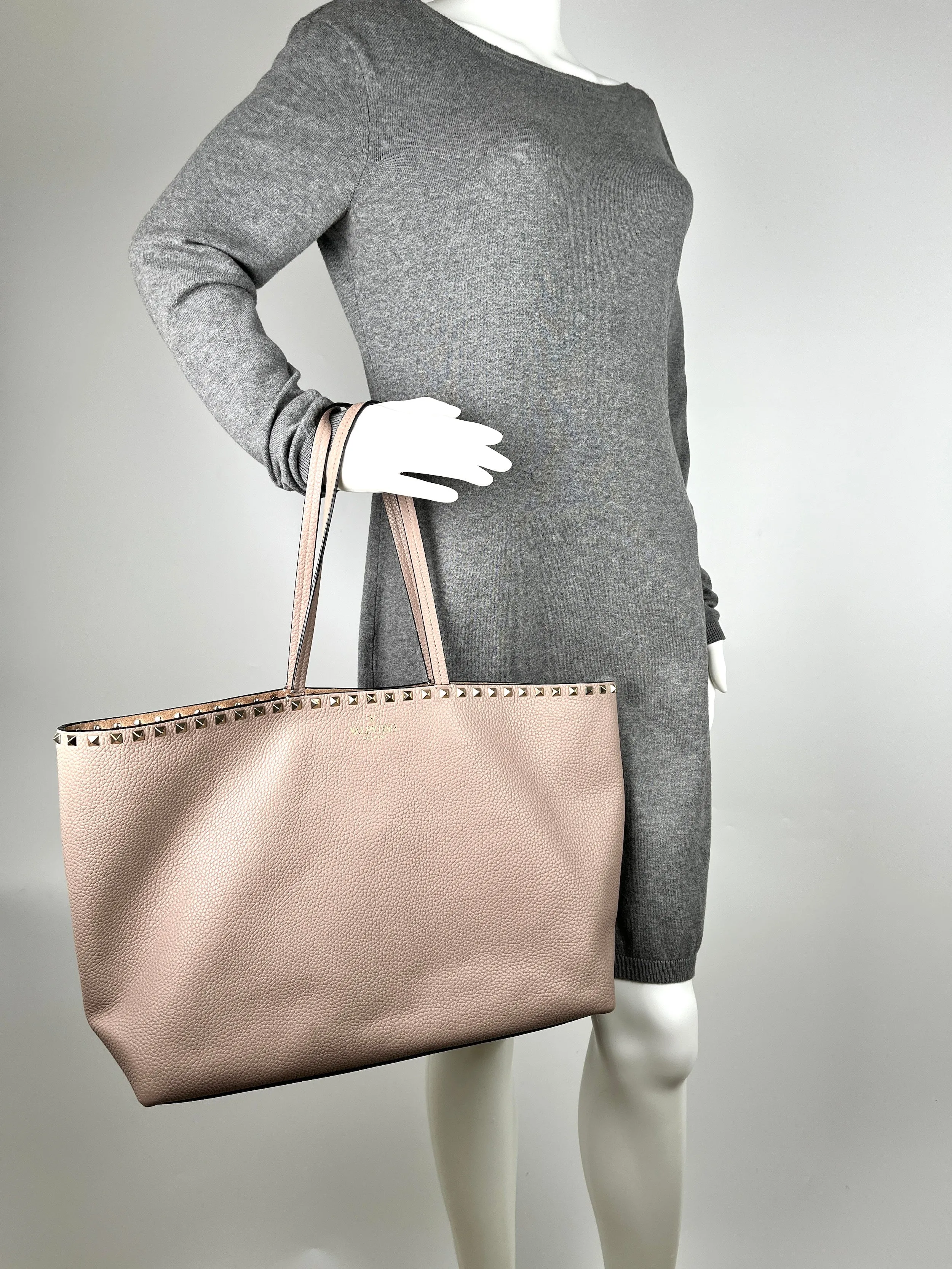 VALENTINO Rockstud Beige Poudre Leather Tote Bag